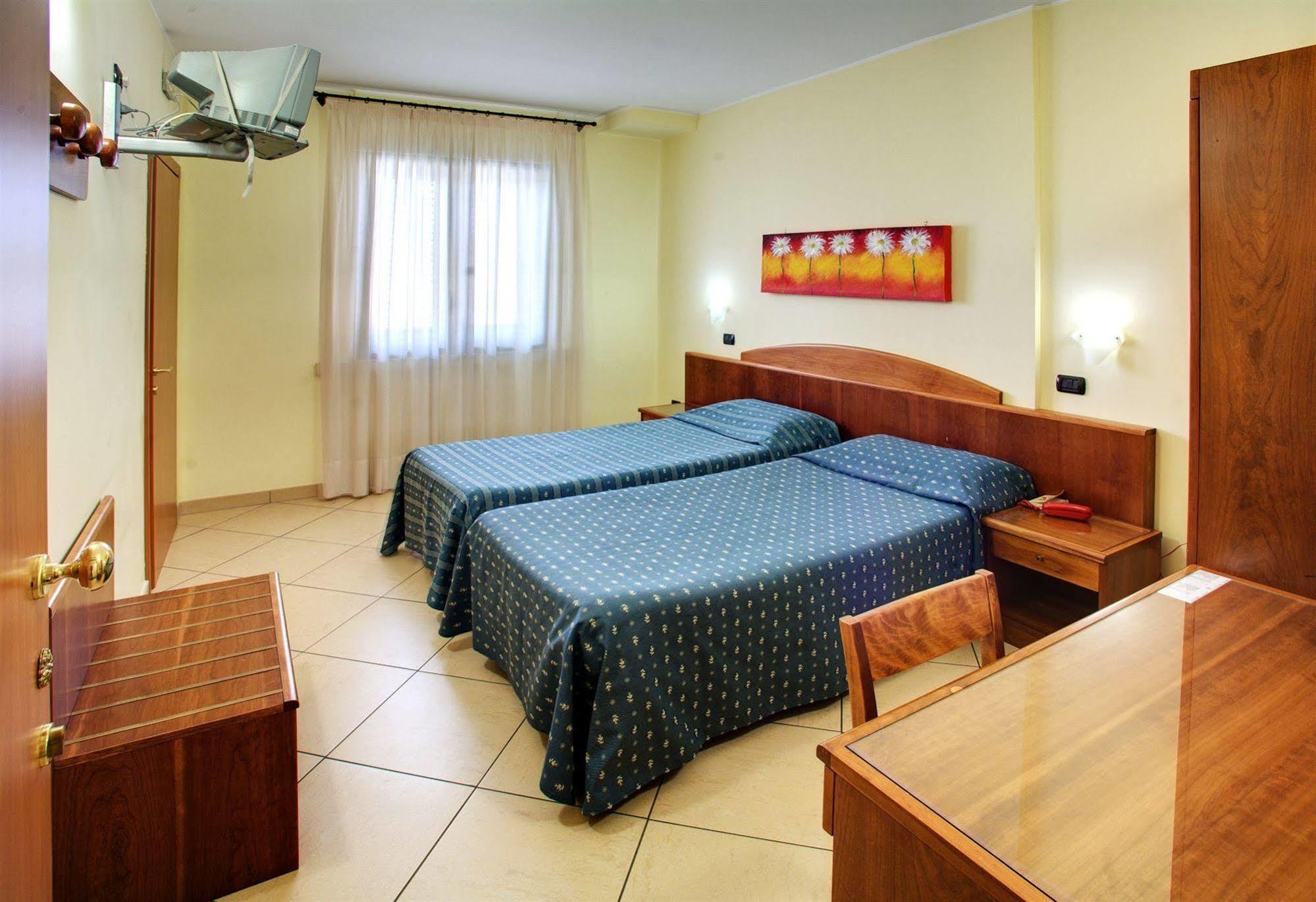 Lo Scacciapensieri Hotel & Restaurant Monteroni di Lecce Eksteriør bilde