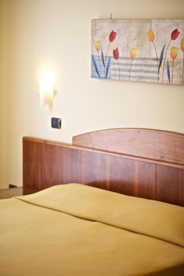 Lo Scacciapensieri Hotel & Restaurant Monteroni di Lecce Rom bilde